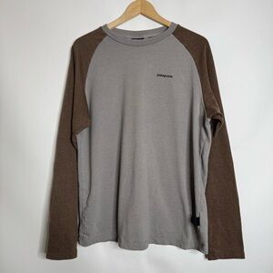 Patagonia Men's P-6 Logo Lightweight Crew Sweatshirt size Medium